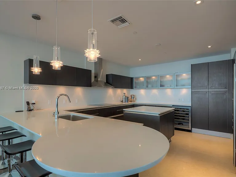 17001 Collins Ave #4301 — Photo 3