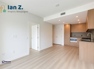626 Claremont St #2009, Coquitlam, BC V3J 3T4