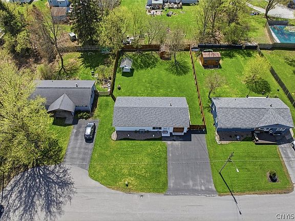 5th image of 120 Frier Ln