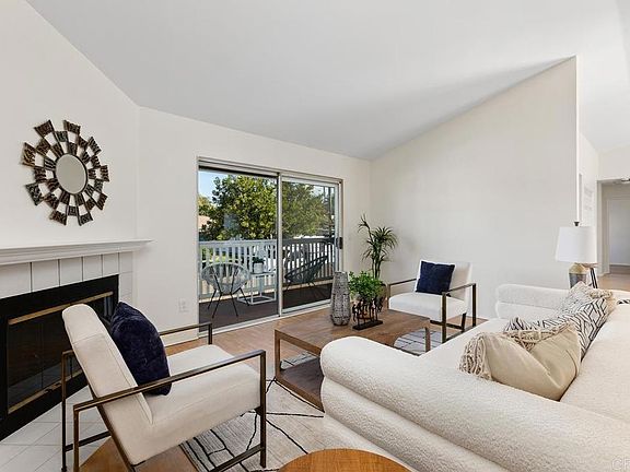 4th image of 1330 Palomar Pl #7