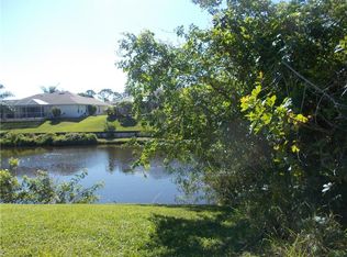 462 Concha Dr, Sebastian, FL 32958