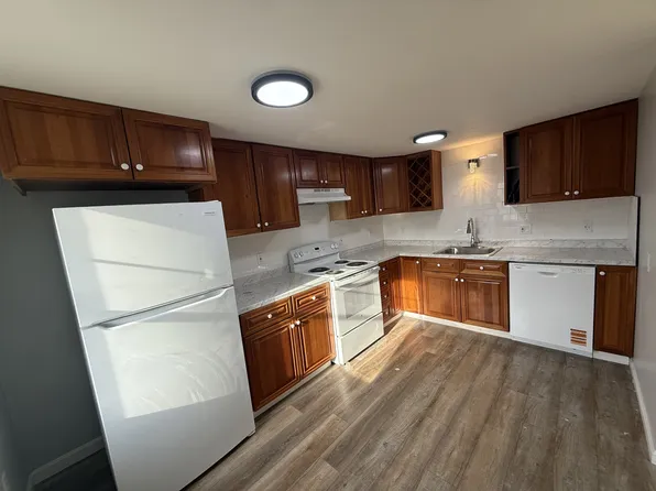 66 Center St, Dennis Pt, MA