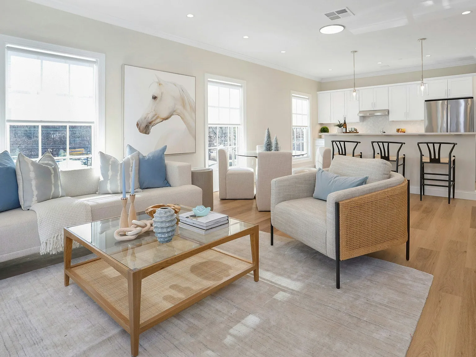 2 bed, 2.5 bath, 1348 sqft, $8,200 — Photo 1