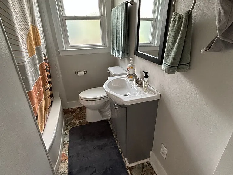 220 N 25th St — Photo 15
