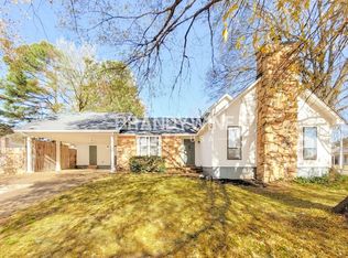 6752 Seven Valley Dr, Memphis, TN 38141