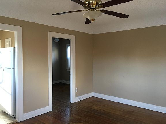 2nd image of 2208 Meade Ave