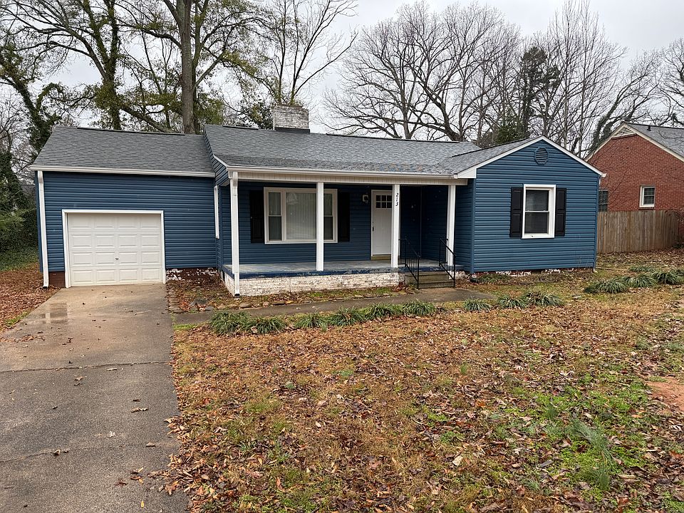 1st image of 213 Magnolia St