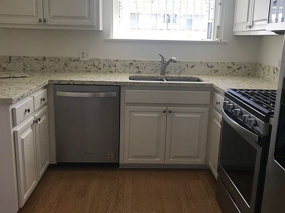 5th image of 2212 W 185th St