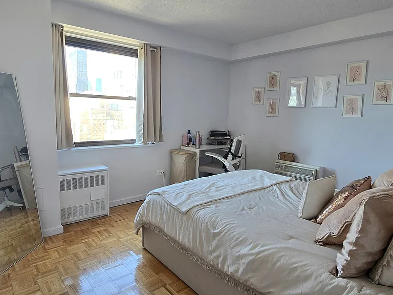401 2nd Ave #19G — Photo 6