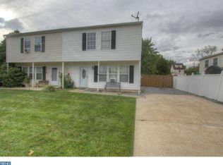 6 Farmhouse Rd, Sicklerville, NJ 08081