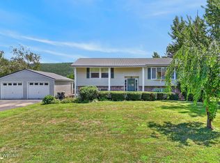100 Mountain View Dr, Jersey Shore, PA 17740