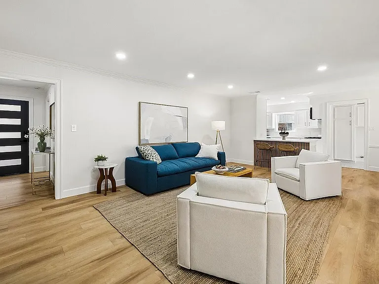 10042 Valley Forge Dr — Photo 7