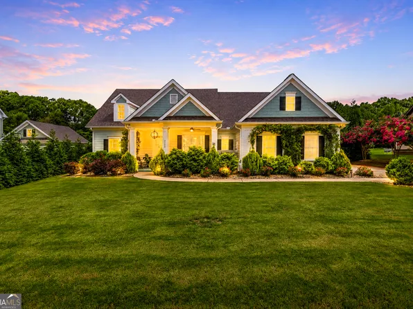 2200 Avalon Dr, Bogart, GA 30622