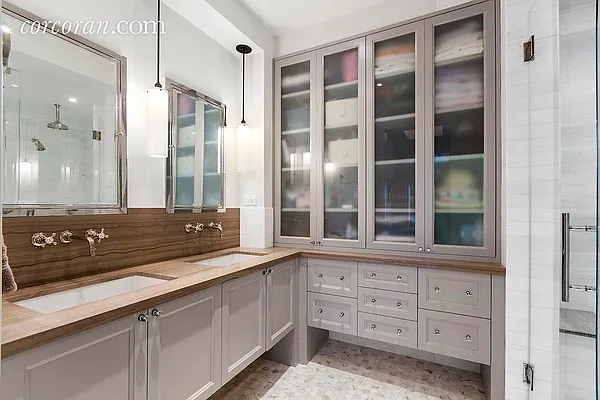 Sold by Corcoran | media 6