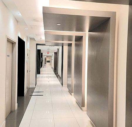 4th image of 7167 Yonge St #407