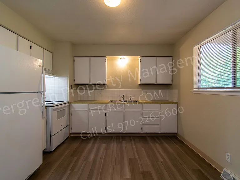 1912 W Plum St — Photo 25