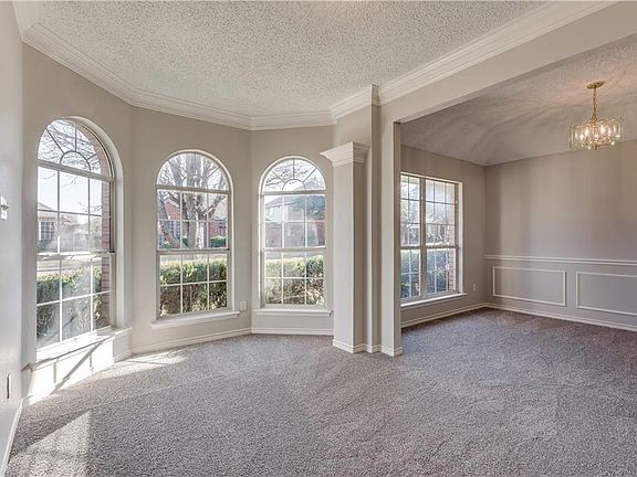5th image of 3009 Creek Valley Dr