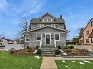 117 Grant Ave, East Rockaway, NY 11518
