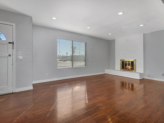 5th image of 10322 Baron Dr