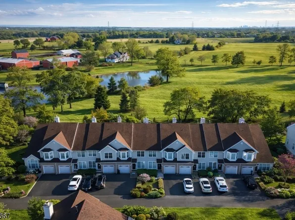 36 Gallop Ln, Franklin Twp., NJ 08873