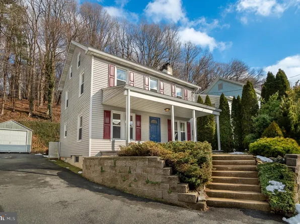 889 Chestnut St, Gap, PA 17527