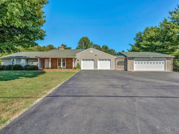 3017 Fancy Farm Rd, Bedford, VA 24523