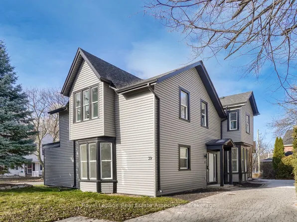 39 Welland Ave S #2, Saint Catharines, ON L2R 2M4