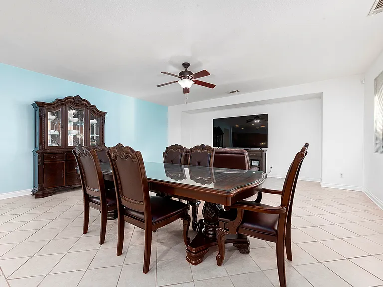 39299 Gainsborough Dr — Photo 6