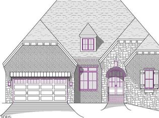 121 Cathedral Dr, Crossville, TN 38558