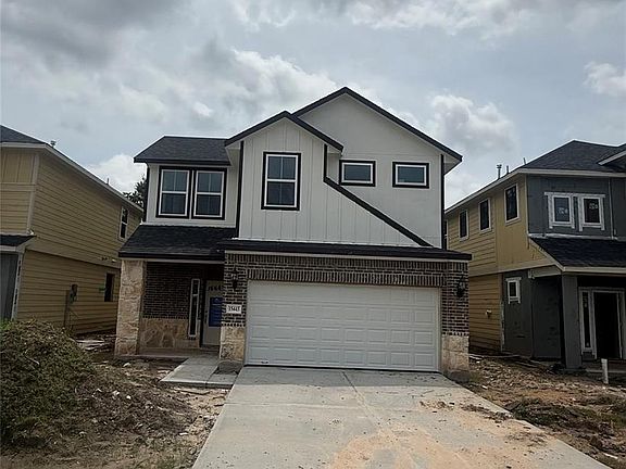 2nd image of 15443 Foresail Ln