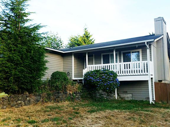 2nd image of 10606 203rd Ave E