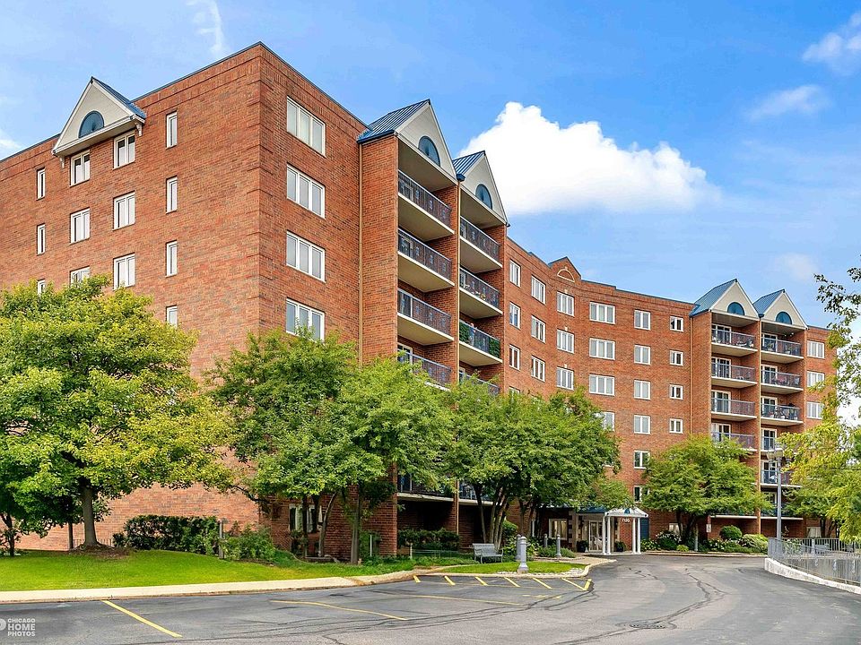 1st image of 7120 N Milwaukee Ave APT 502