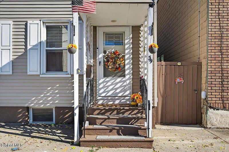 2nd image of 39 North Street