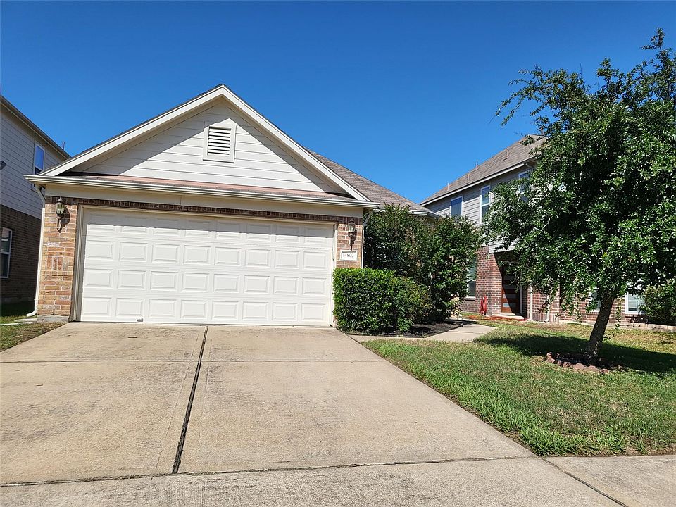 1st image of 14802 Fir Knoll Way