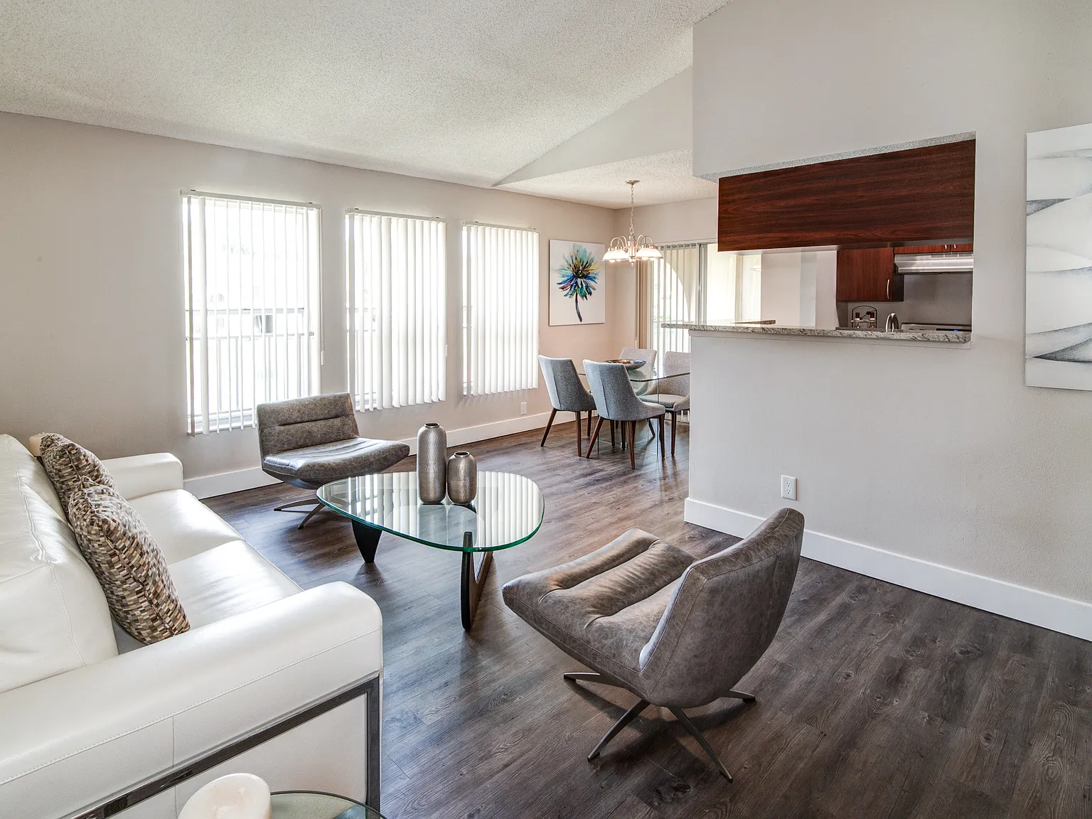 Pepper Cove Apartments — Photo 4