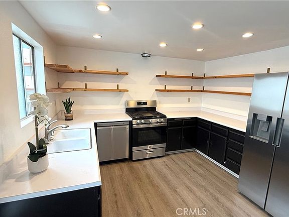3rd image of 12380 Chandler Blvd Unit B