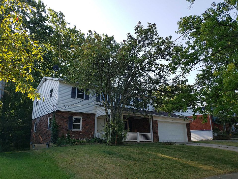 1st image of 8488 Foxcroft Dr