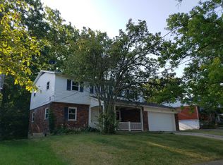 8488 Foxcroft Dr, Cincinnati, OH 45231