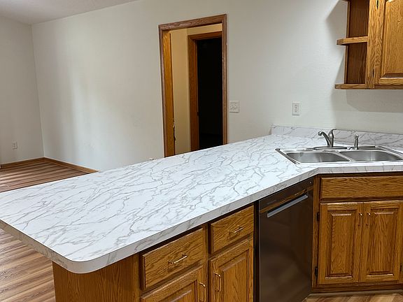 Kitchen/ Dining room