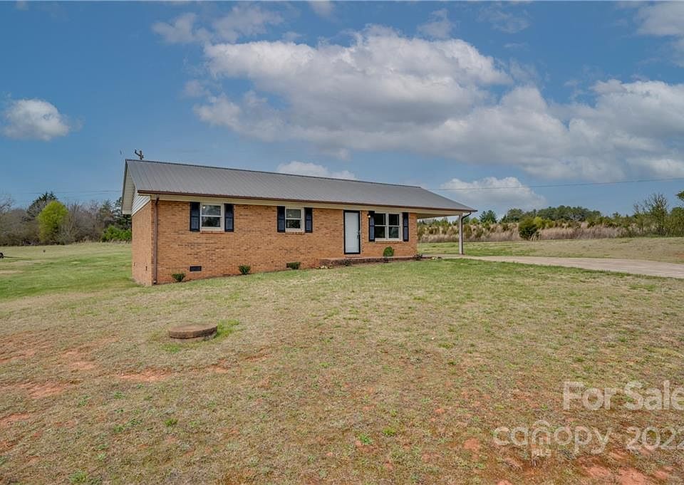 695 Old Hollis Rd, Ellenboro, NC 28040 Zillow