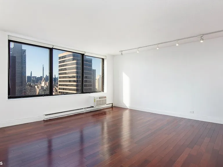 1623 3rd Ave #30J — Photo 1