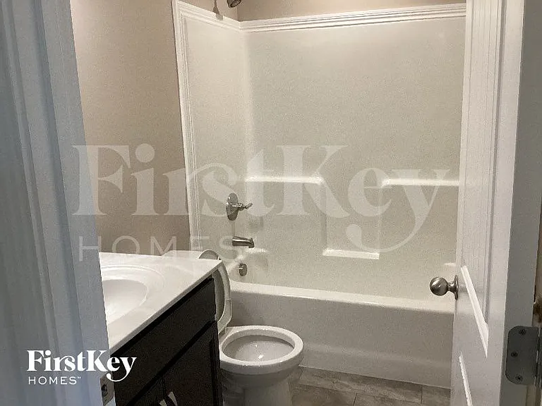 1217 Ridge Meadow Dr — Photo 10