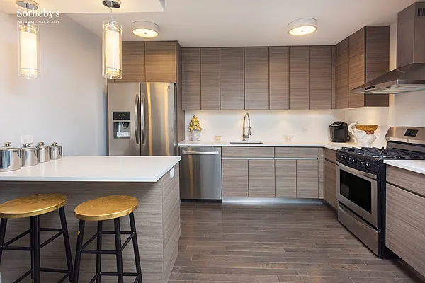 Sold by Sotheby's International Realty | media 2