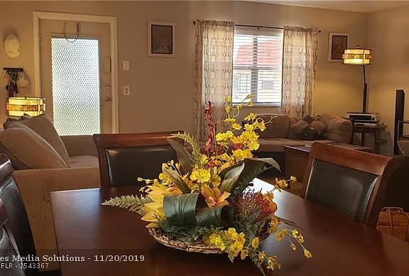 5th image of 175 Tuscany Ln #C