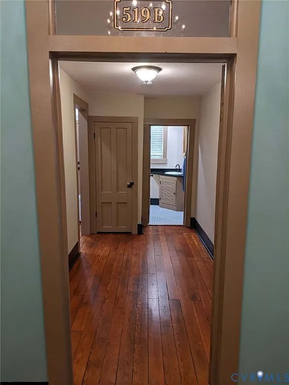 1 bed, 1.0 bath, 650 sqft, $1,325 — Photo 2