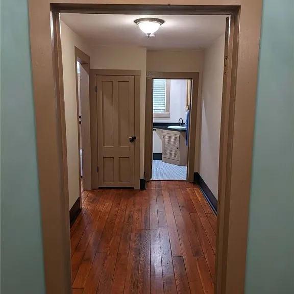519 Grove Ave #B — Photo 2