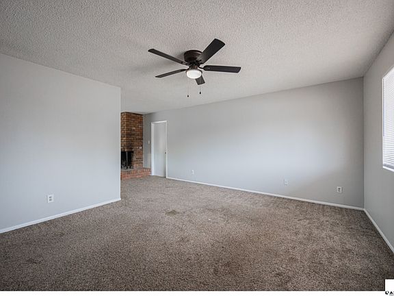 4th image of 427 E Malibu Dr
