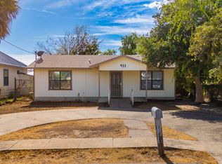 933 AVENUE B, Eagle Pass, TX 78852