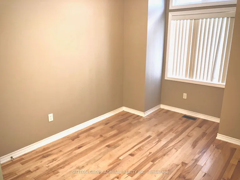 4 Stookes Cres — Photo 27