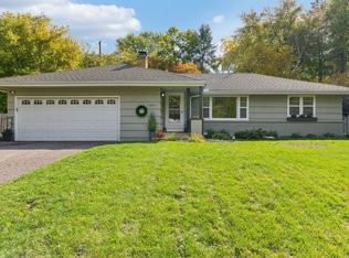 13511 Bellevue Dr, Minnetonka, MN 55345